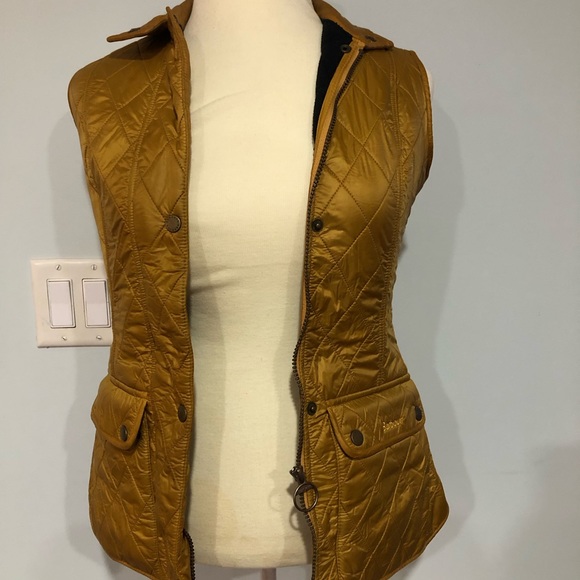 Mustard coloured lined Fall Vest by Barbour worn only a couple of times ! - Picture 2 of 5